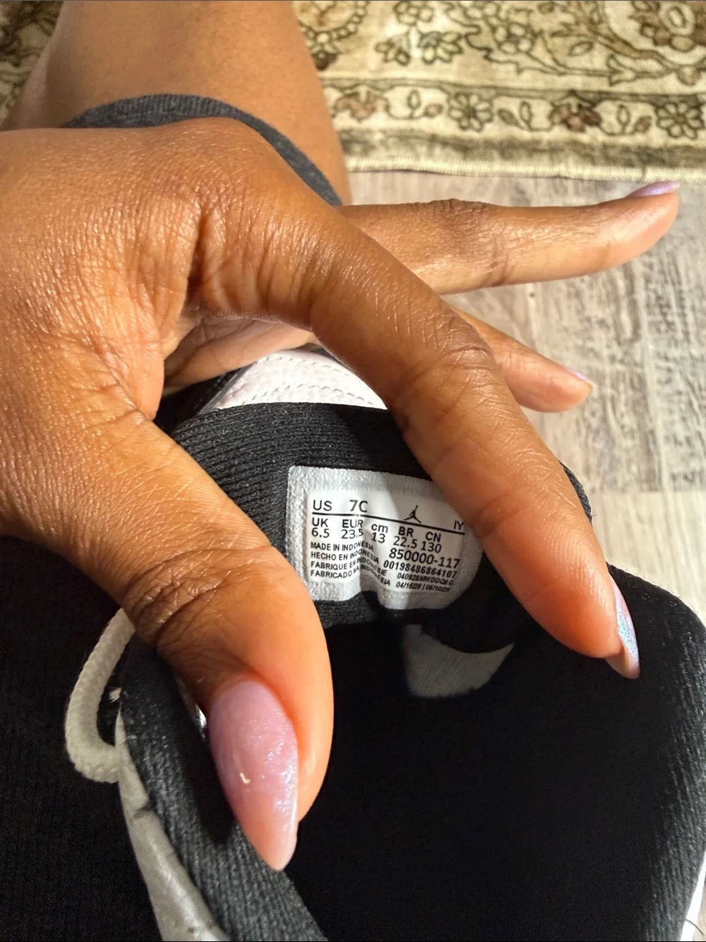 Toddler Jordan Retro Taxi 12s size 7c